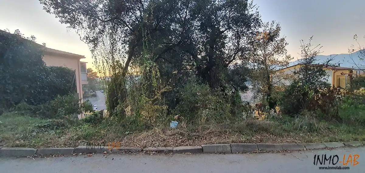 Residential land for sale in Vallgorguina