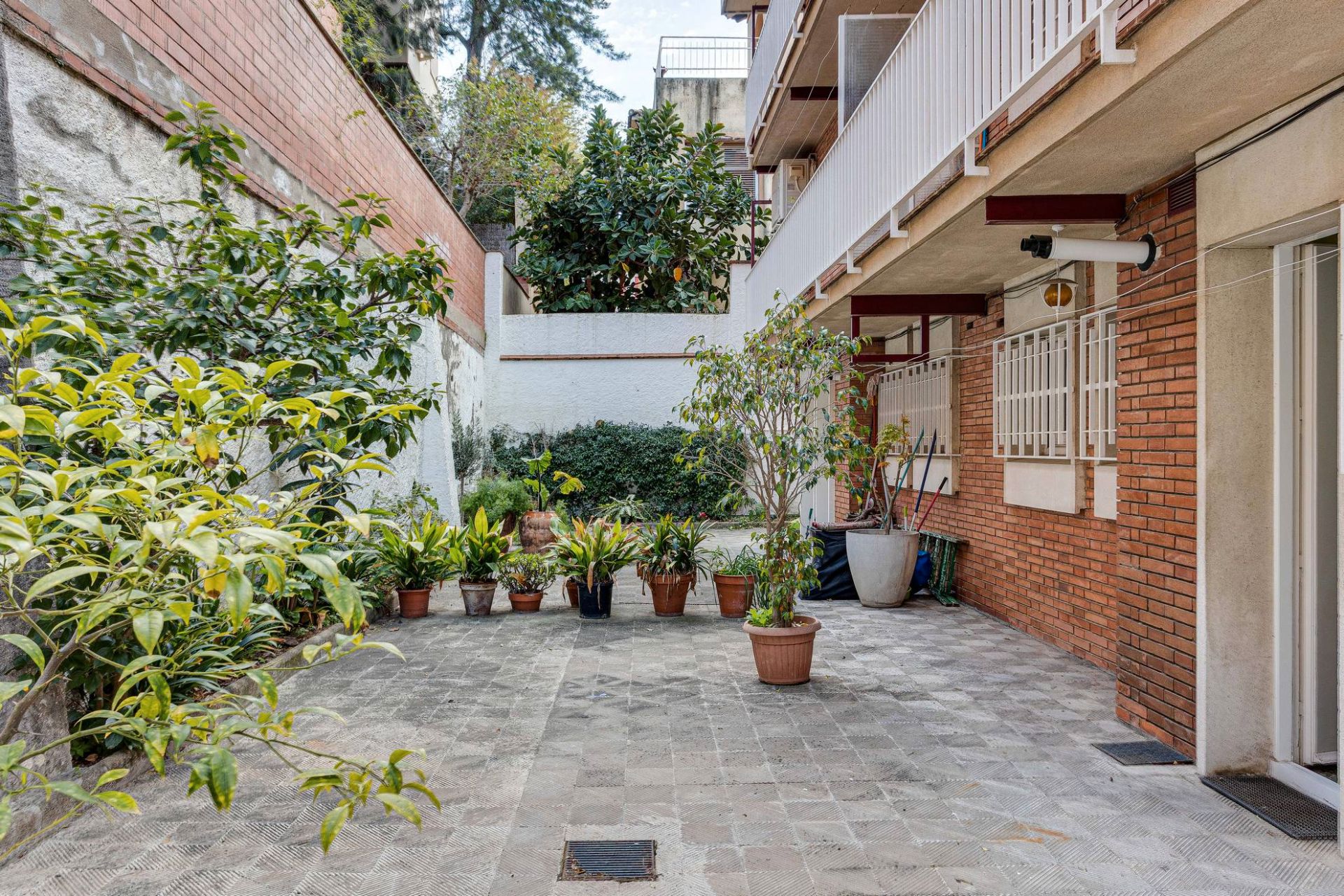 Terrace of Duplex for sale in  Barcelona Capital  with Heating, Private garden and Balcony