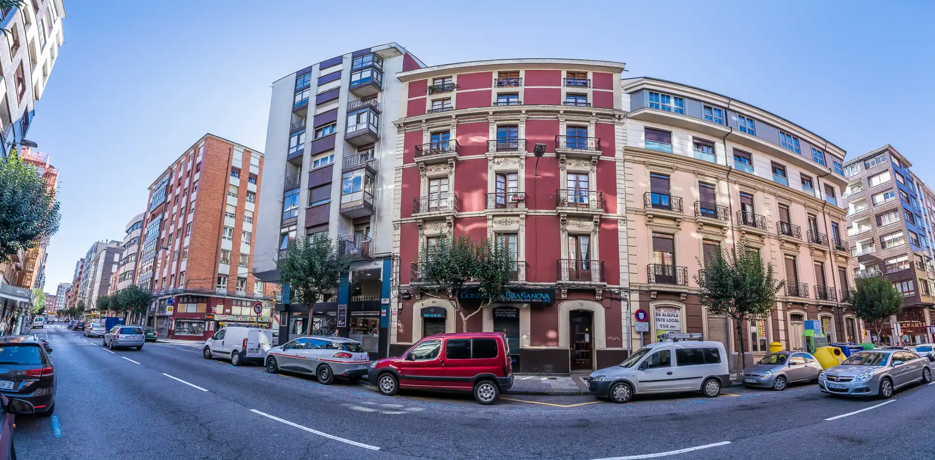 Außenansicht von Wohnungen zum Verkauf in Gijón  mit Heizung, Parkett und Abstellraum
