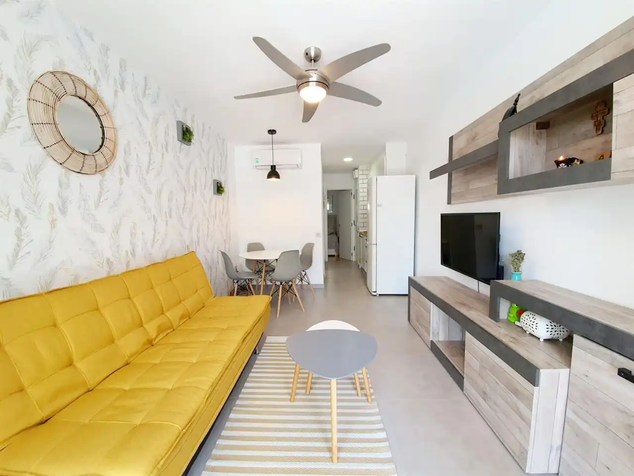 Sala de estar de Dúplex de alquiler en Villajoyosa / La Vila Joiosa con Piscina y Amueblado