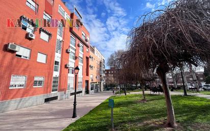 Exterior view of Flat for sale in Valdemoro  with Air Conditioner, Heating and Balcony