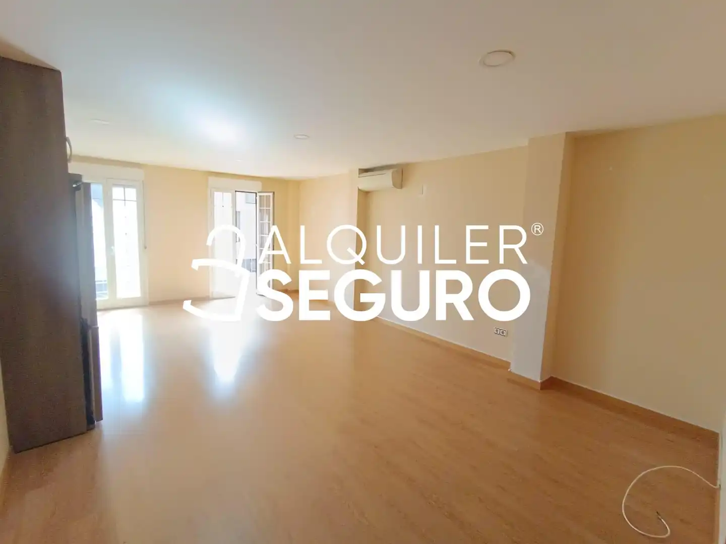 Sala d'estar de Pis de lloguer en Leganés amb Calefacció