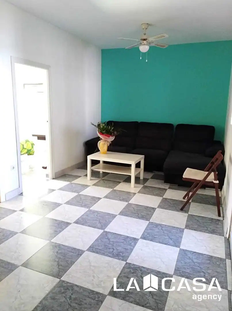 Sala d'estar de Casa o xalet en venda en Dos Hermanas