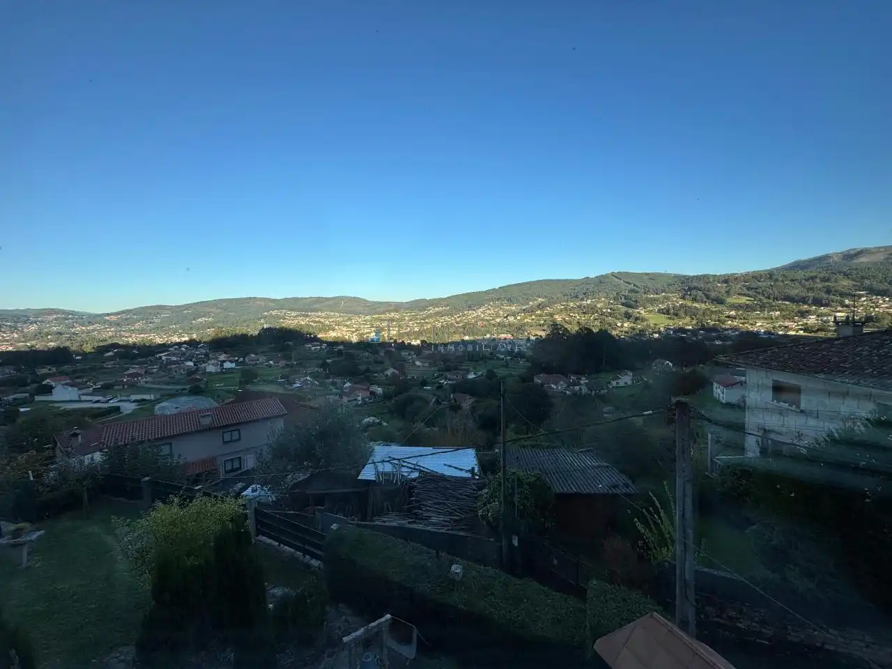 Vista exterior de Casa o xalet en venda en Redondela amb Calefacció, Jardí privat i Terrassa