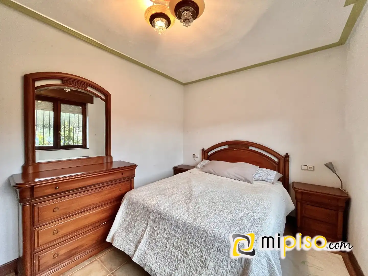 Habitación de Casa o chalet en venta en Laredo