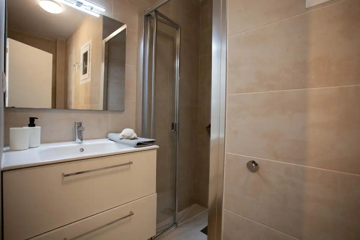 Baño de Apartamento en venta en Sant Josep de sa Talaia con Aire acondicionado, Calefacción y Terraza