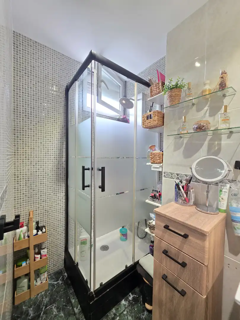 Baño de Piso en venta en Madrid con Aire acondicionado, Calefacción y Parquet