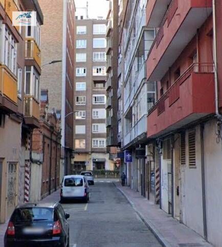 Vista exterior de Pis en venda en Valladolid Capital amb Terrassa i Balcó