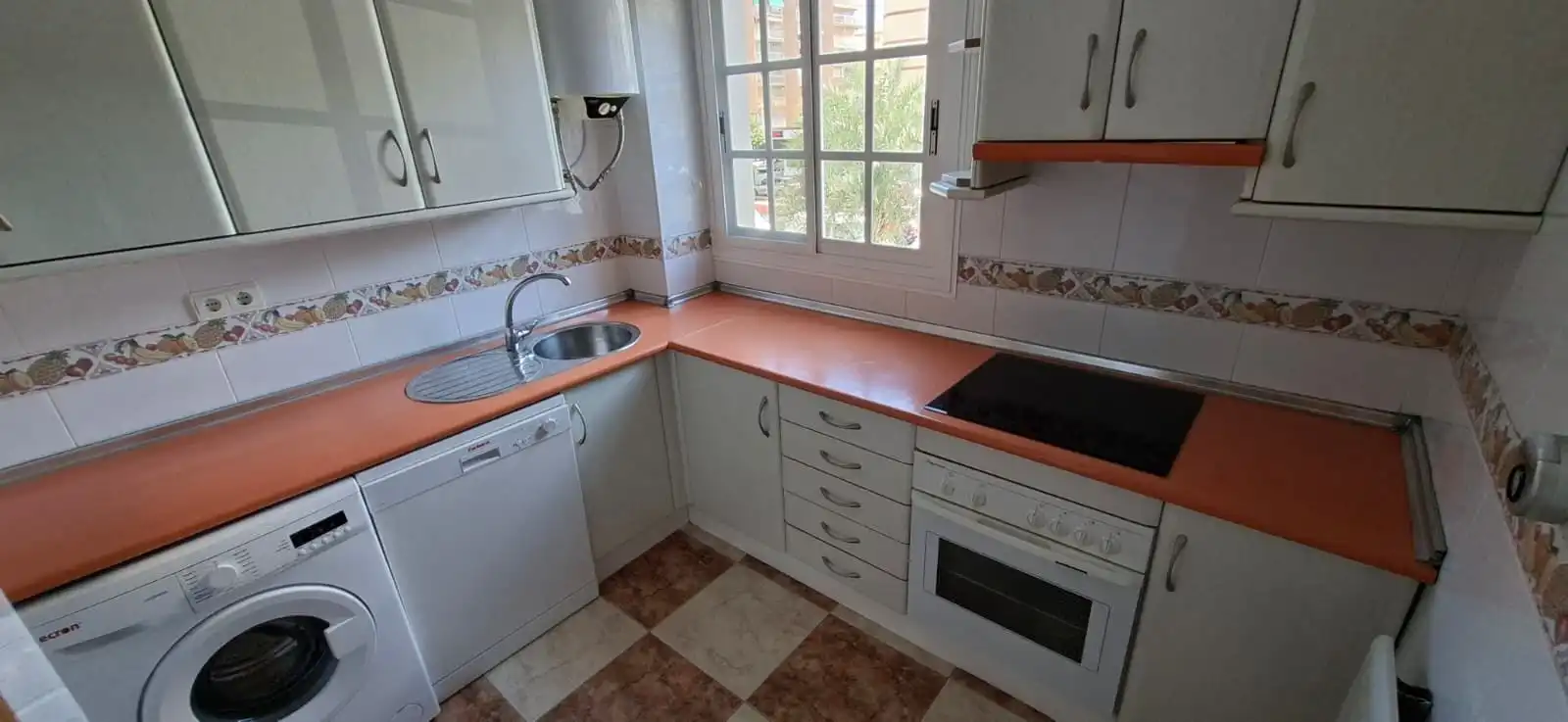 Cuina de Pis en venda en Vélez-Málaga amb Aire condicionat i Terrassa