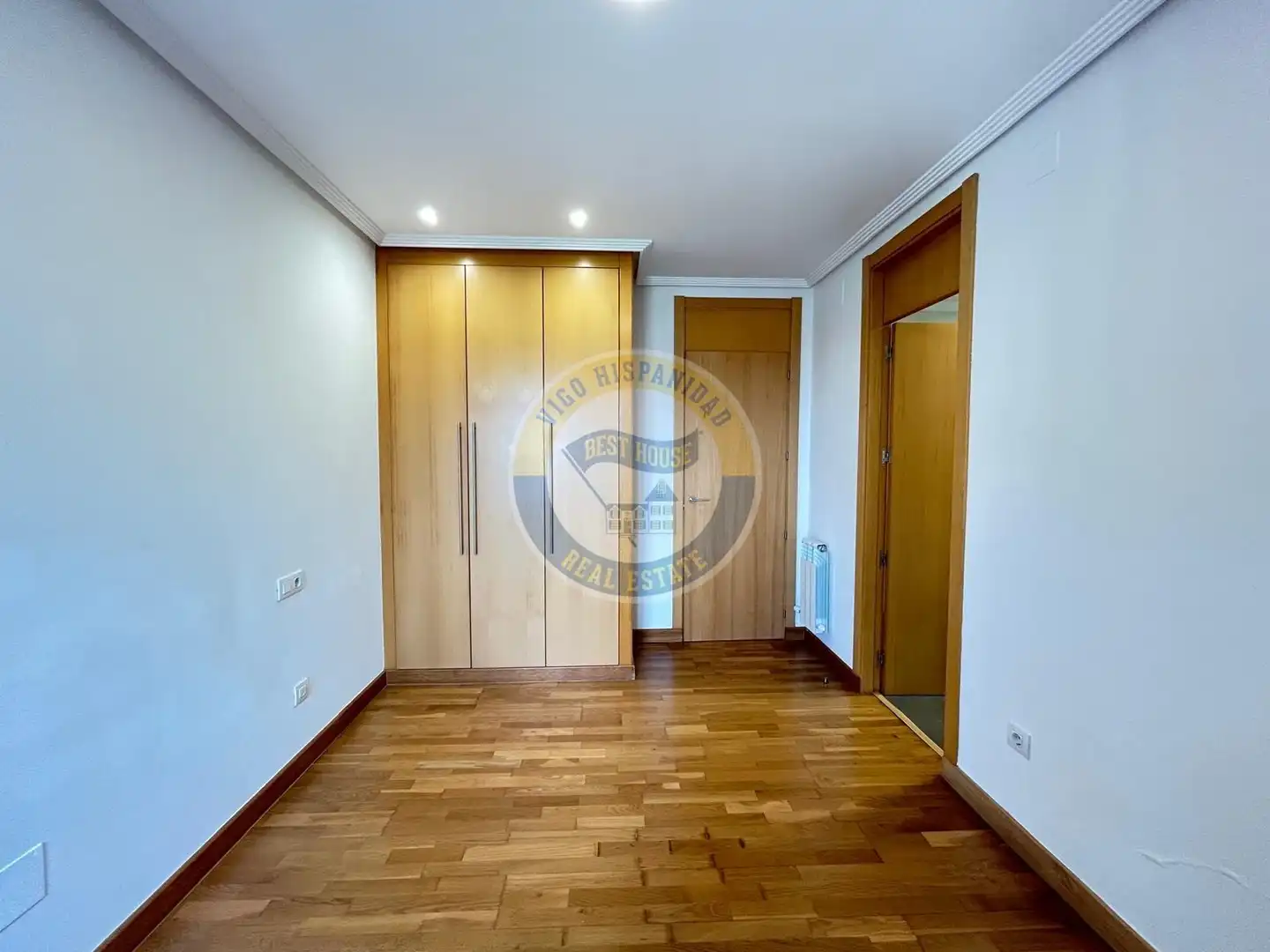 Apartament en venda en Vigo  amb Calefacció i Traster