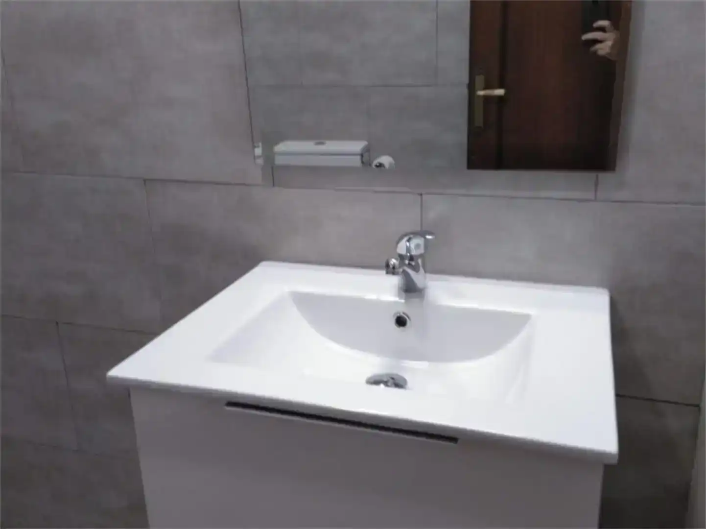 Baño de Piso de alquiler en Moraleja con Aire acondicionado, Amueblado y Lavadora