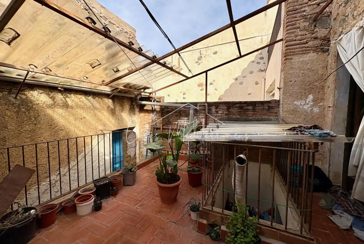 Terraza de Casa adosada en venta en Montbrió del Camp con Terraza y Amueblado