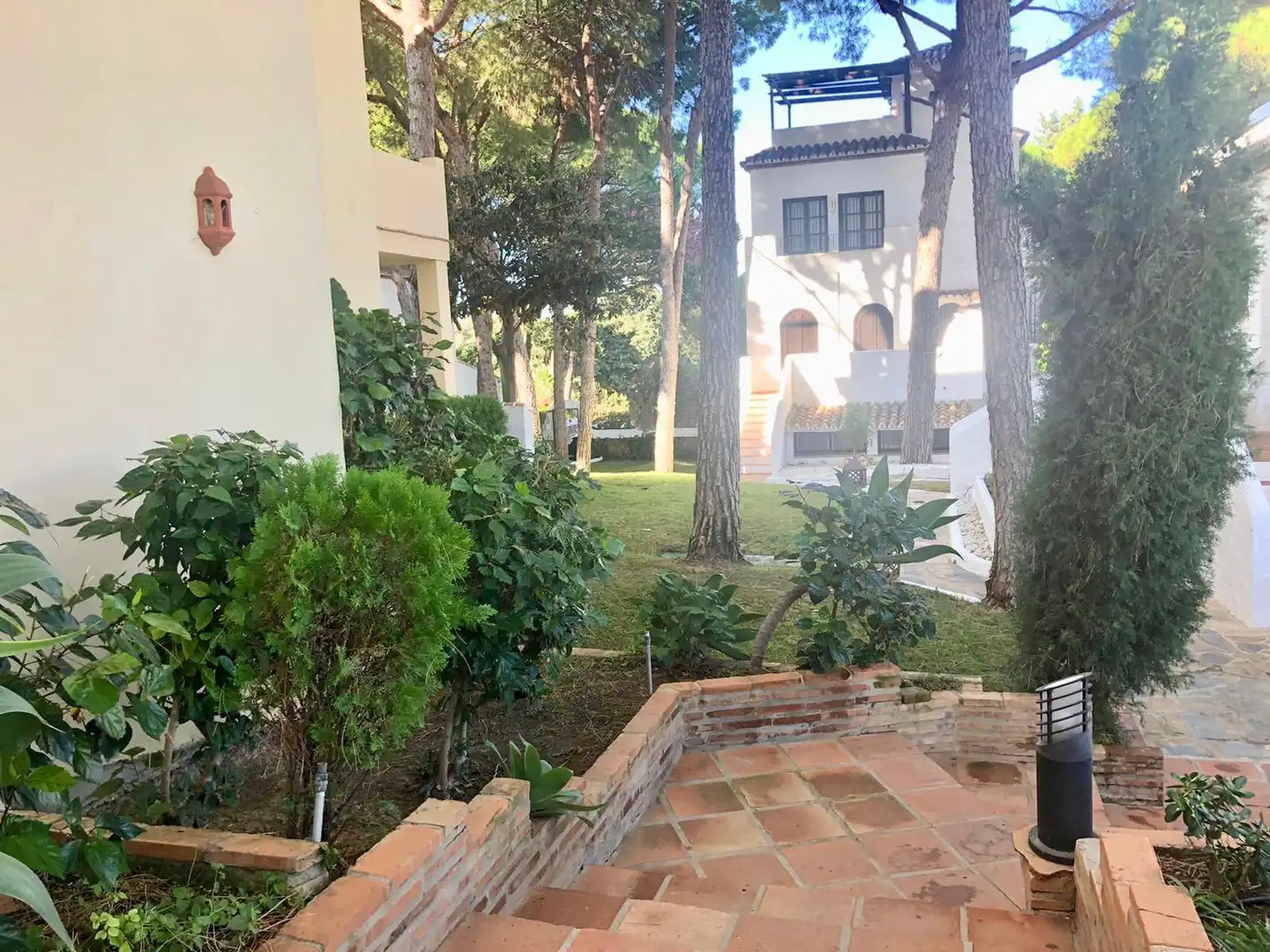 Garten von Wohnung zum Verkauf in Marbella mit Klimaanlage, Terrasse und Möbliert