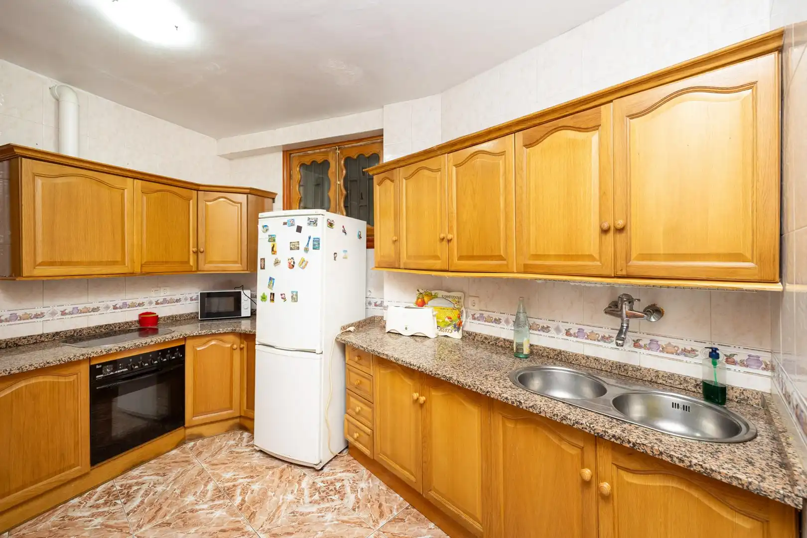 Cocina de Edificio en venta en Lanjarón