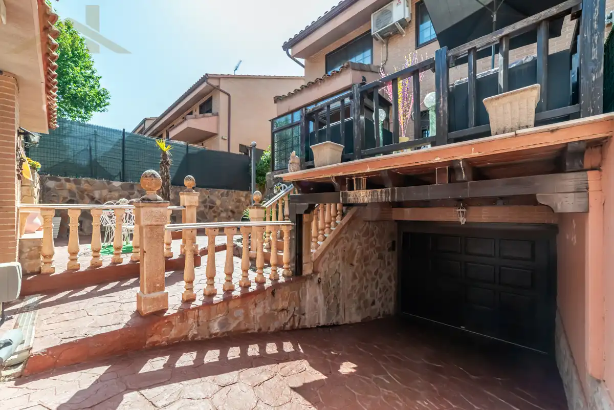 Terraza de Casa o chalet en venta en Mejorada del Campo con Aire acondicionado, Calefacción y Jardín privado