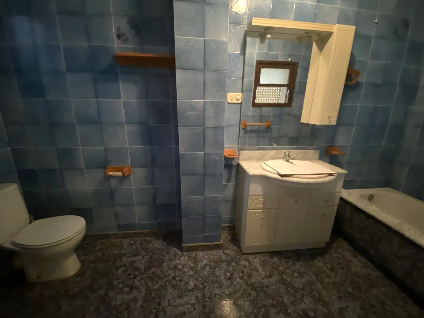 Bany de Casa o xalet en venda en Callosa de Segura amb Terrassa, Moblat i Balcó