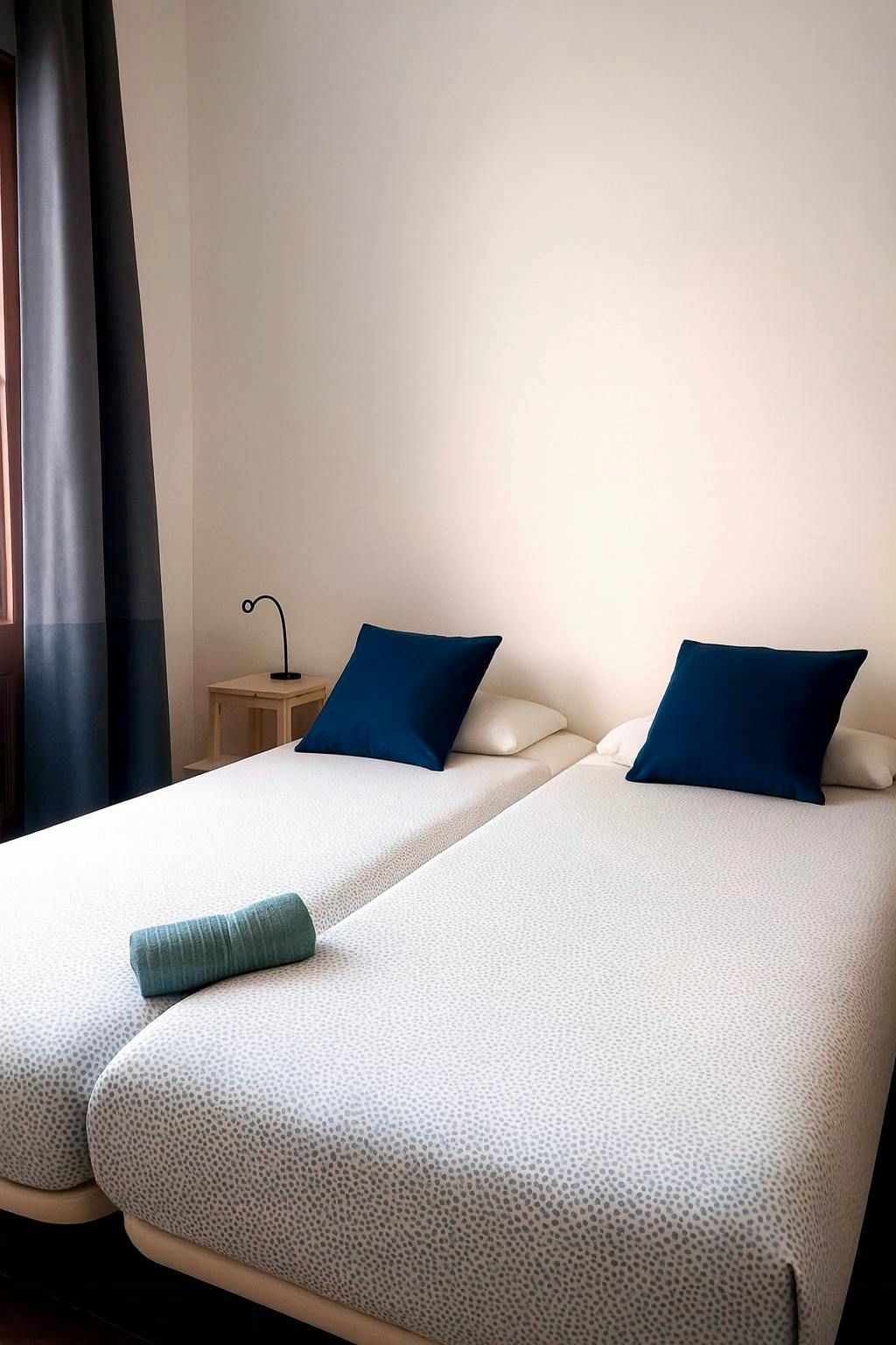 Dormitori de Pis per a compartir en  Barcelona Capital amb Calefacció, Moblat i Rentadora