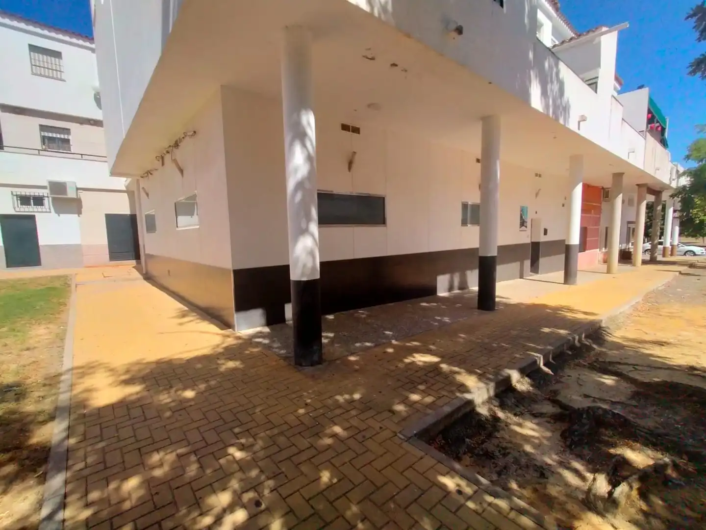 Vista exterior de Local en venta en Jerez de la Frontera