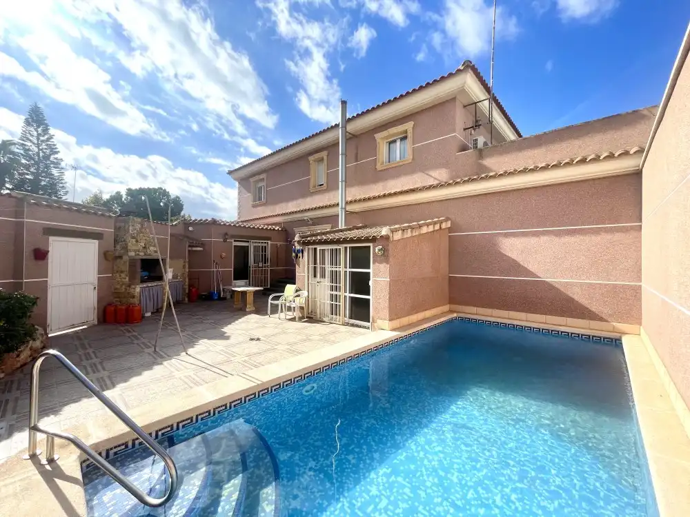 Maison avec piscine à vendre à Formentera del Segura