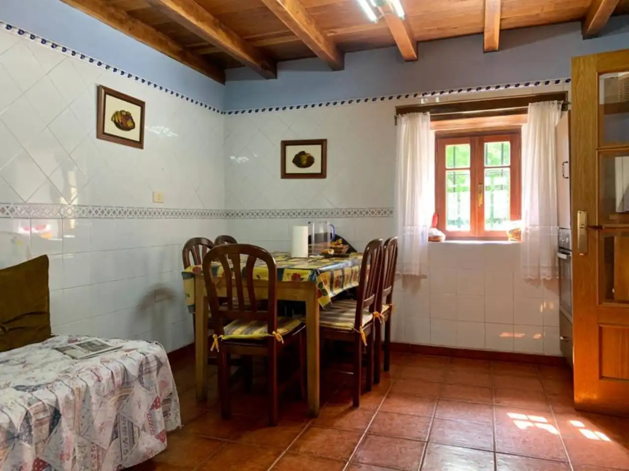 Comedor de Casa o chalet en venta en Arija con Calefacción, Jardín privado y Terraza
