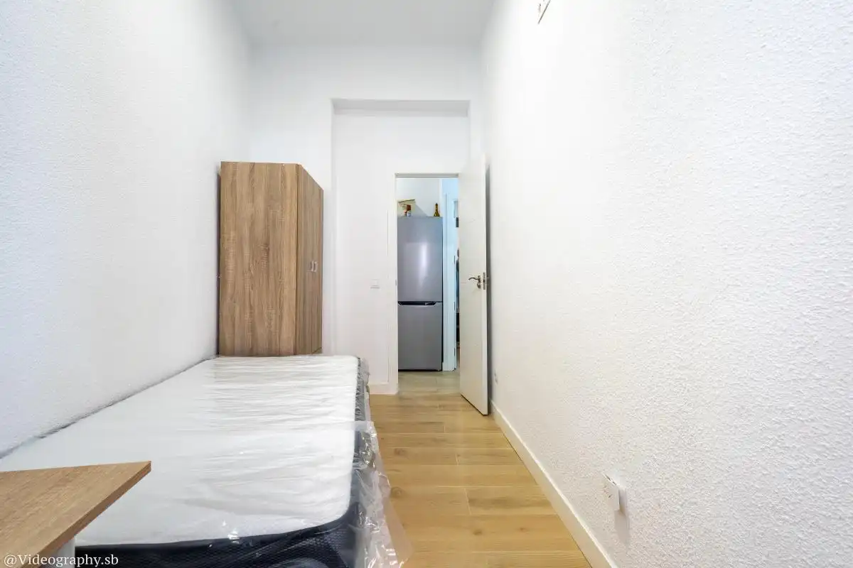 Bedroom of Flat for sale in Madrid  with Air Conditioner and Heating