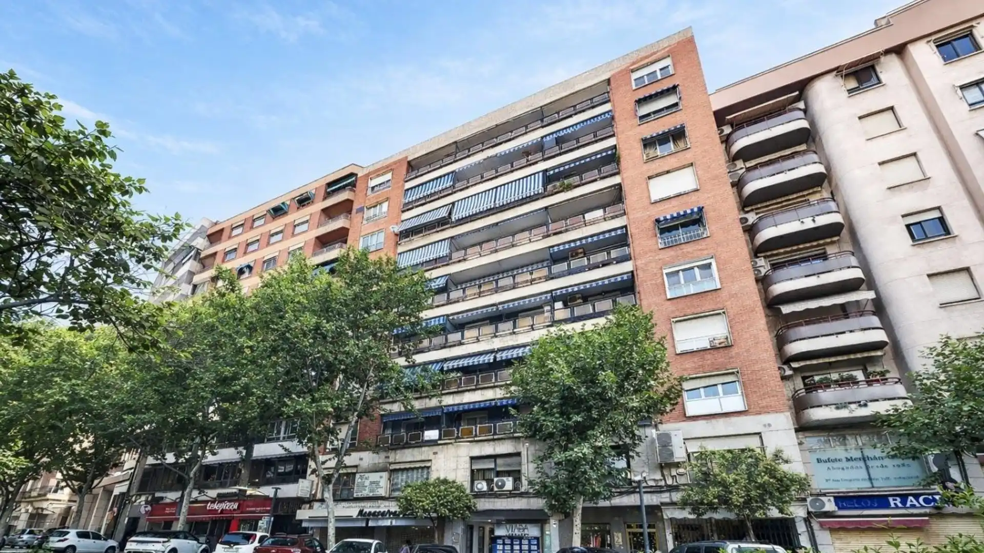 Vista exterior de Pis en venda en Puertollano amb Calefacció, Parquet i Moblat