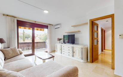 Living room of Flat to rent in  Granada Capital  with Air Conditioner and Community pool