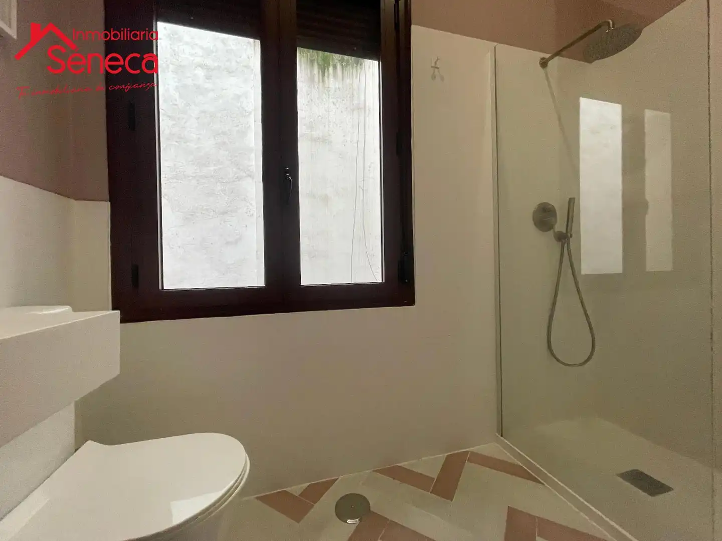 Baño de Piso en venta en Córdoba con Aire acondicionado, Calefacción y Terraza