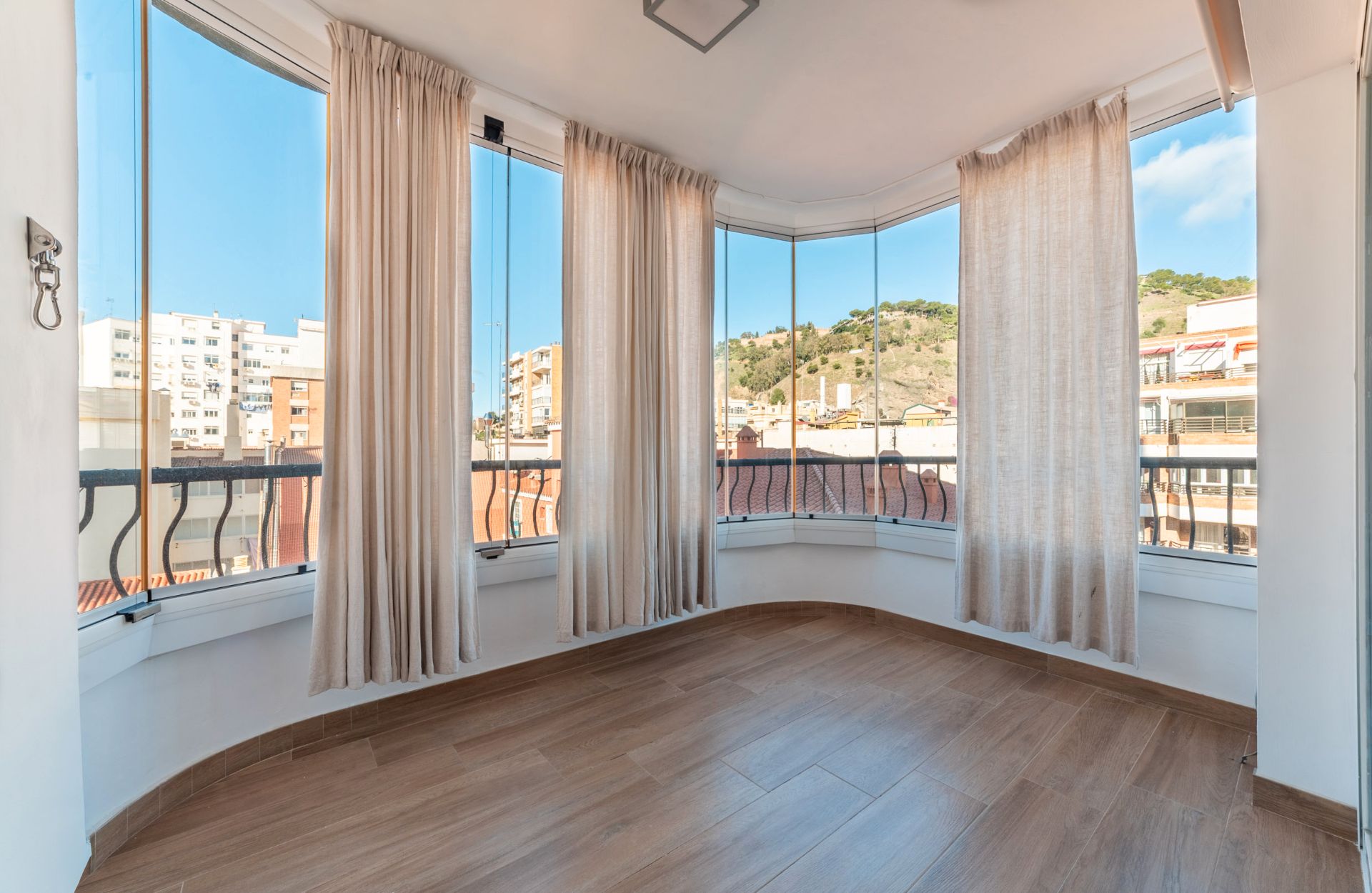 Bedroom of Flat to rent in Málaga Capital  with Air Conditioner, Terrace and Furnished