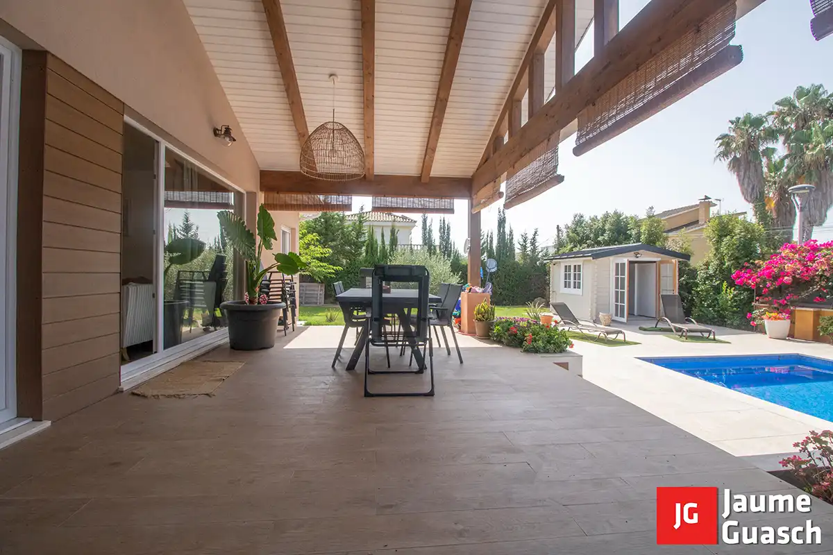 Terraza de Casa o chalet en venta en El Vendrell con Aire acondicionado, Calefacción y Jardín privado