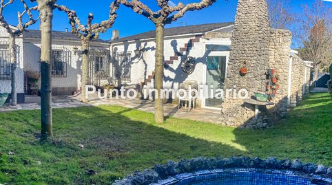Foto 4 de Casa adosada en venta en Calle Catalpa, Tudela de Duero, Valladolid