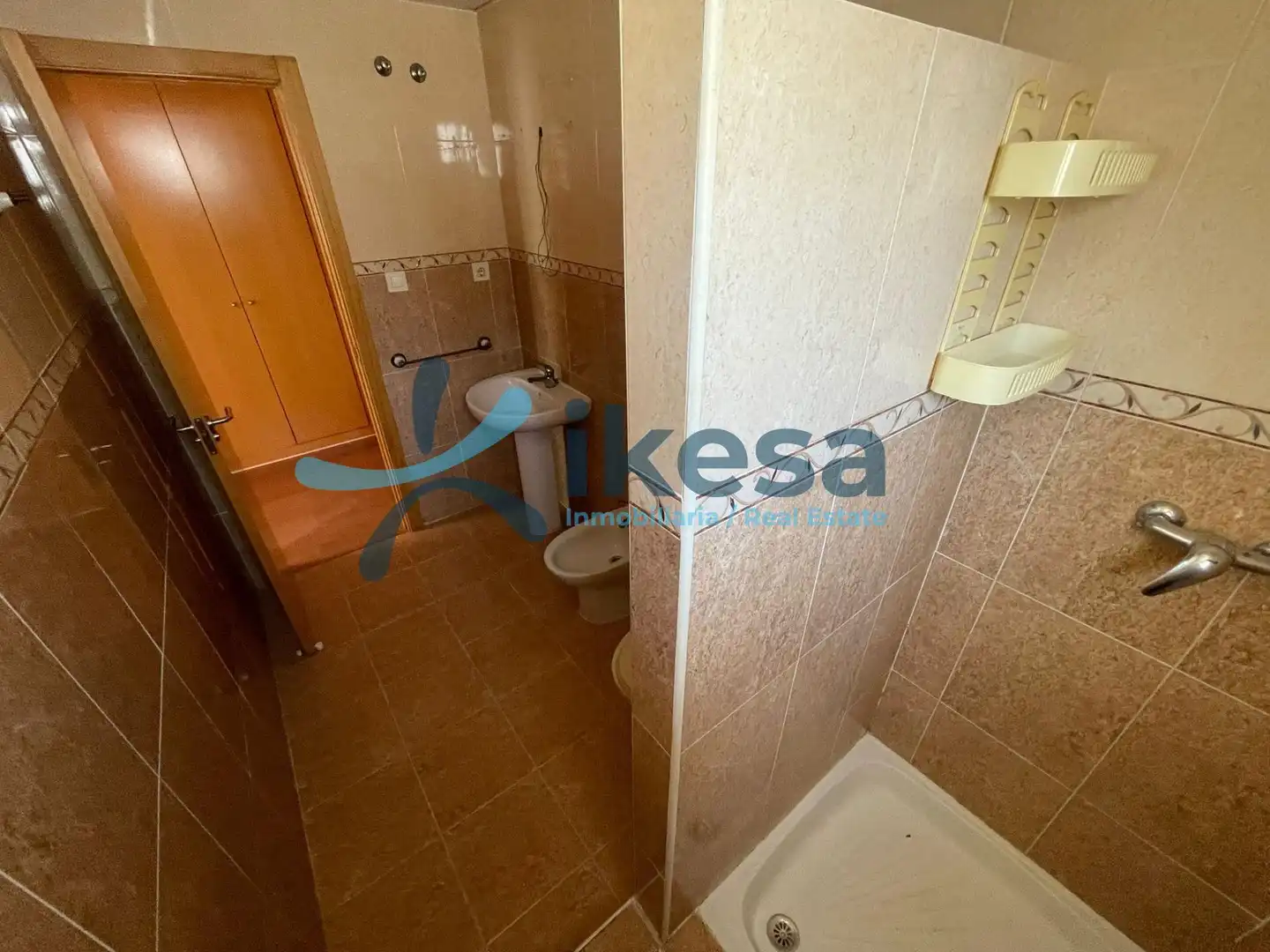 Casa adosada en venda en Gerena amb Jardí privat