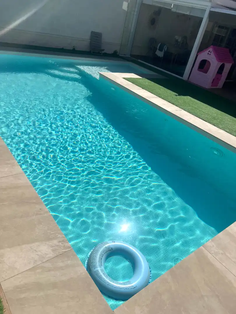 Casa aparellada amb piscina en venda a Calle Chequia, imagen 15