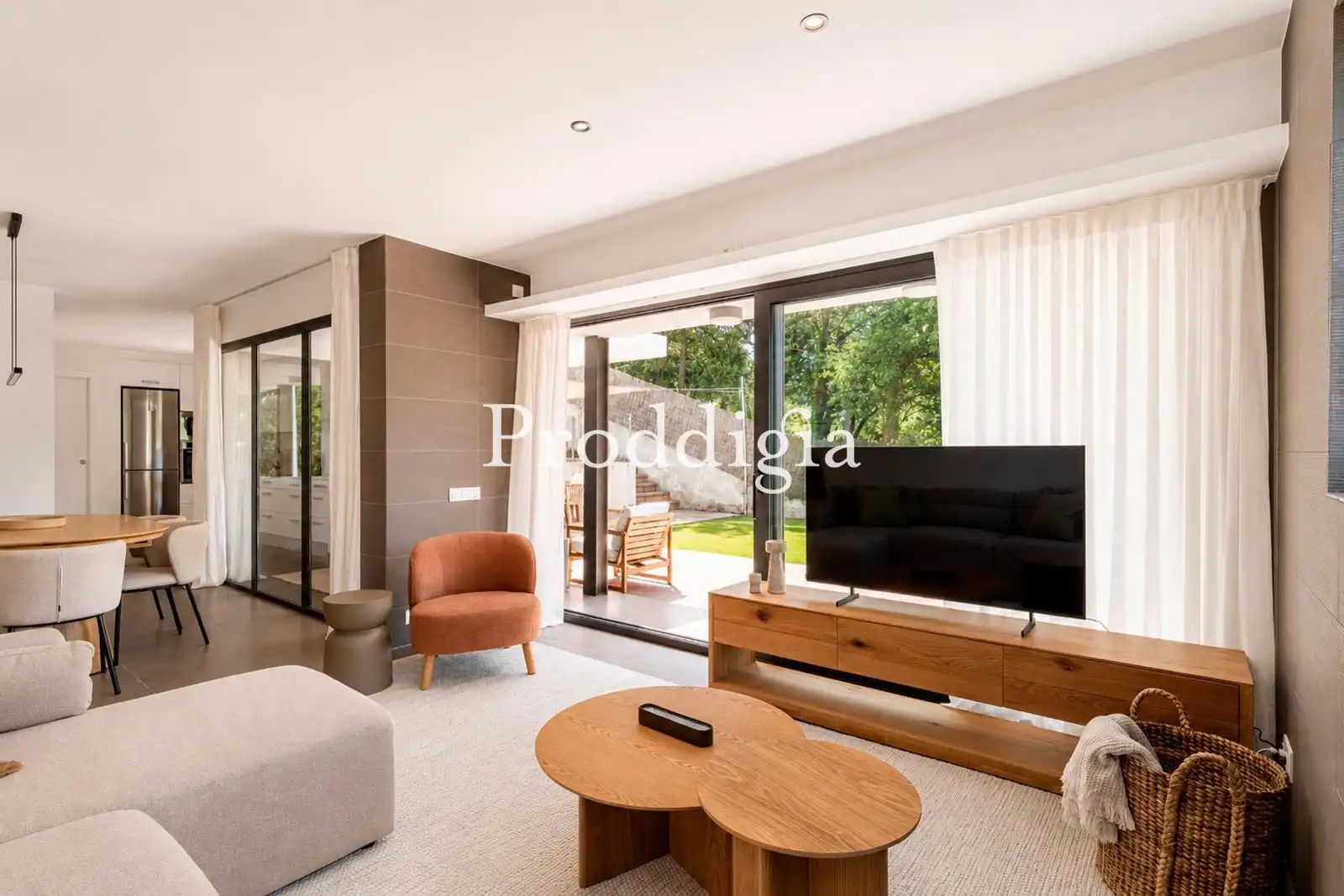 Living room of Houses for rent in Barcelona  with Air Conditioner, Heating and Furnished