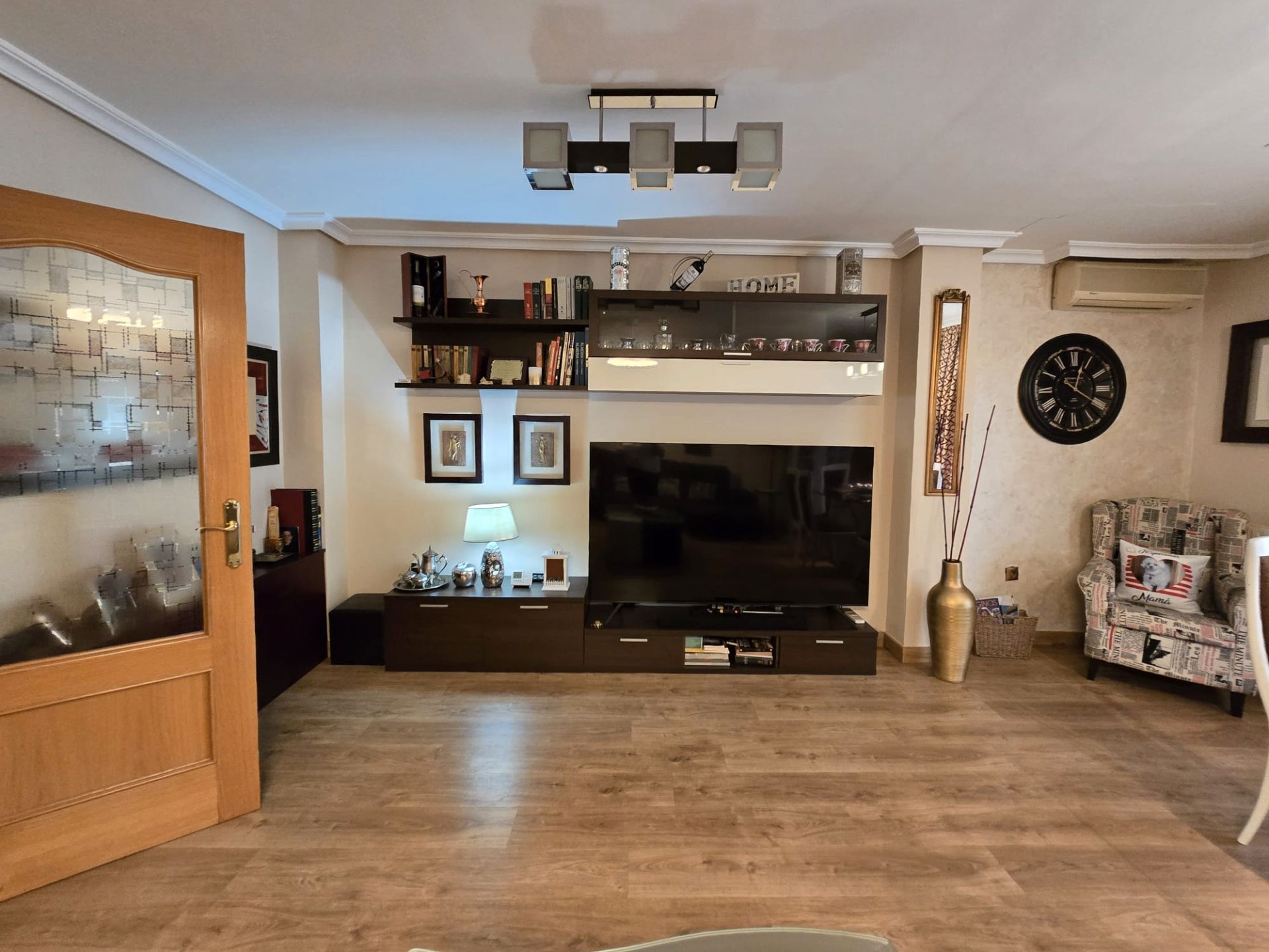 Sala d'estar de Casa o xalet en venda en Rivas-Vaciamadrid amb Aire condicionat, Calefacció i Jardí privat