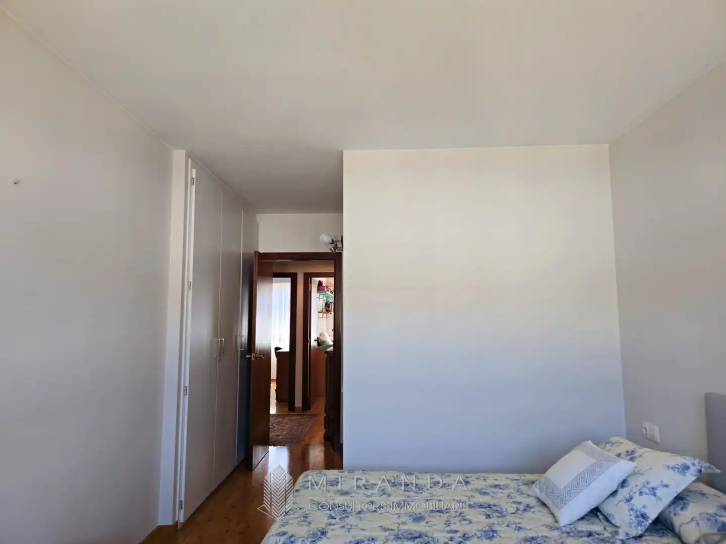 Habitación de Casa adosada en venta en Granollers con Aire acondicionado, Calefacción y Jardín privado