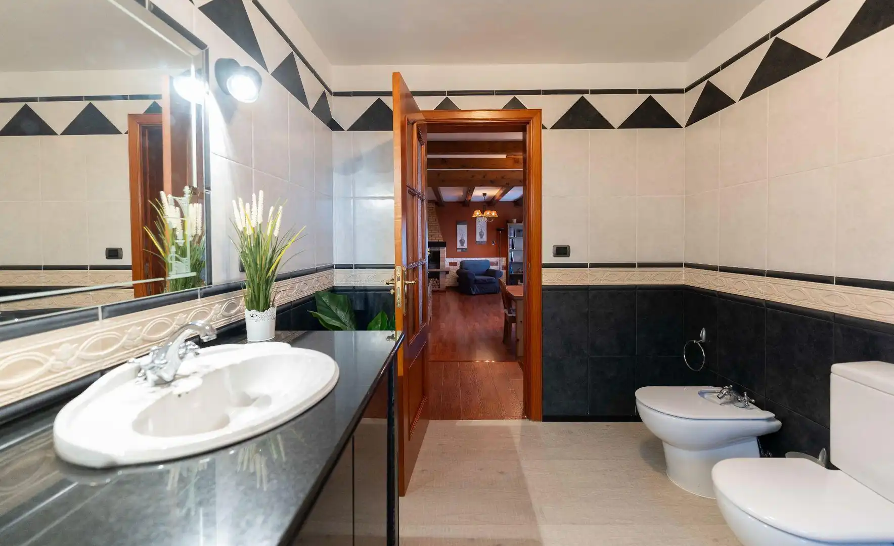 Bathroom of Houses for sale in La Orotava  with Heating, Private garden and Storage room