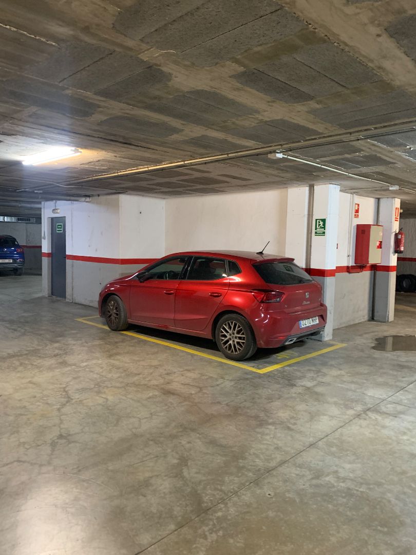 Parking de Garaje en venta en Sabadell con Alarma