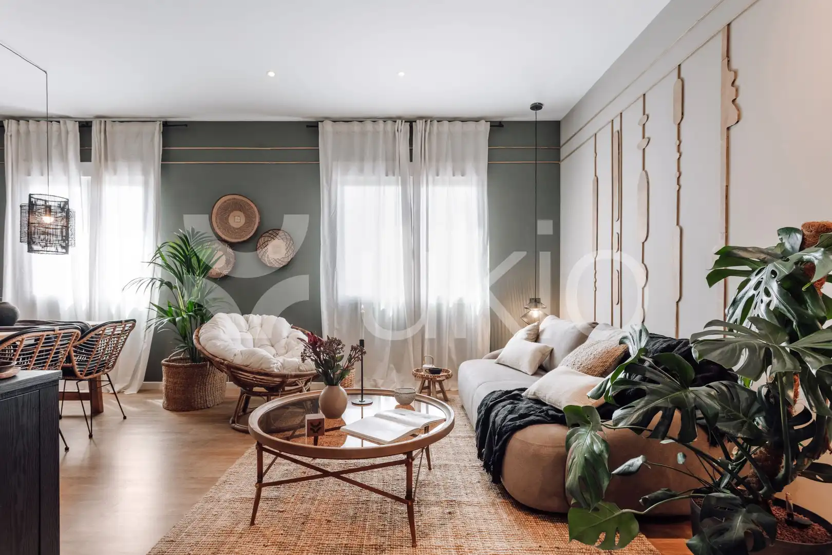 Living room of Apartments for rent in Madrid  with Air Conditioner, Heating and Furnished