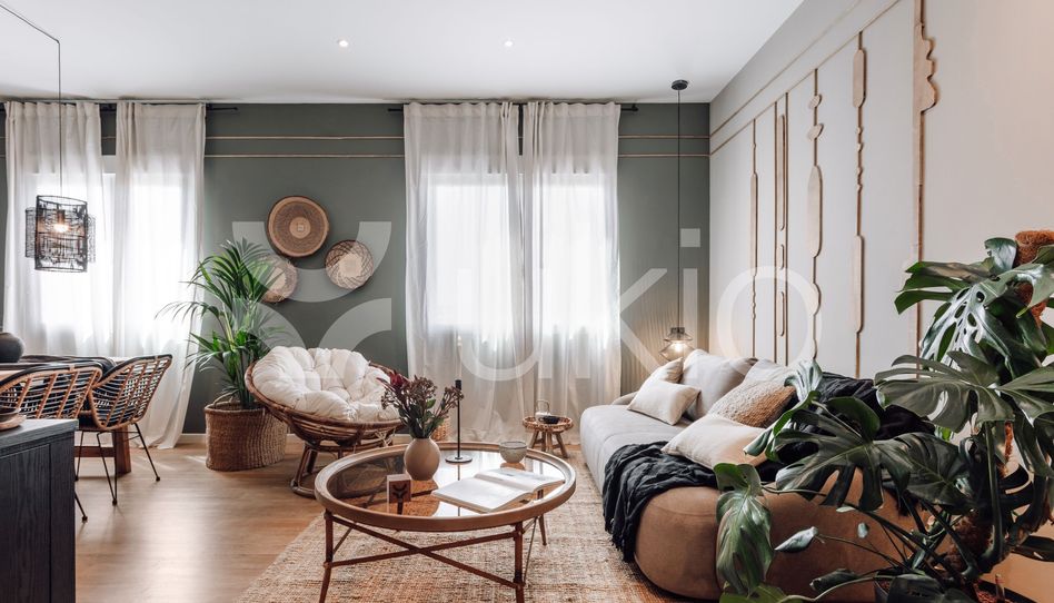 Apartamento de alquiler en Plaza de Olavide, Trafalgar - Imagen 2