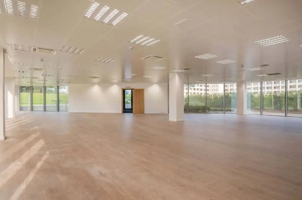 Büro zur Miete in Ripollet