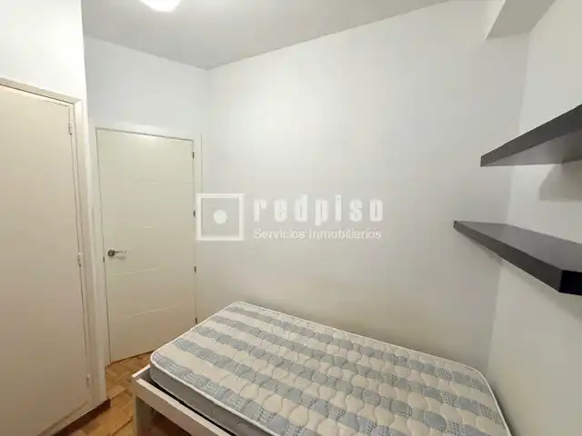 Habitación de Piso de alquiler en Madrid con Aire acondicionado, Calefacción y Parquet