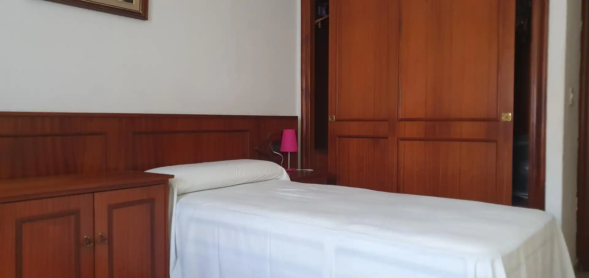 Habitación en Calle PRIMAVERA, Carolinas Altas
