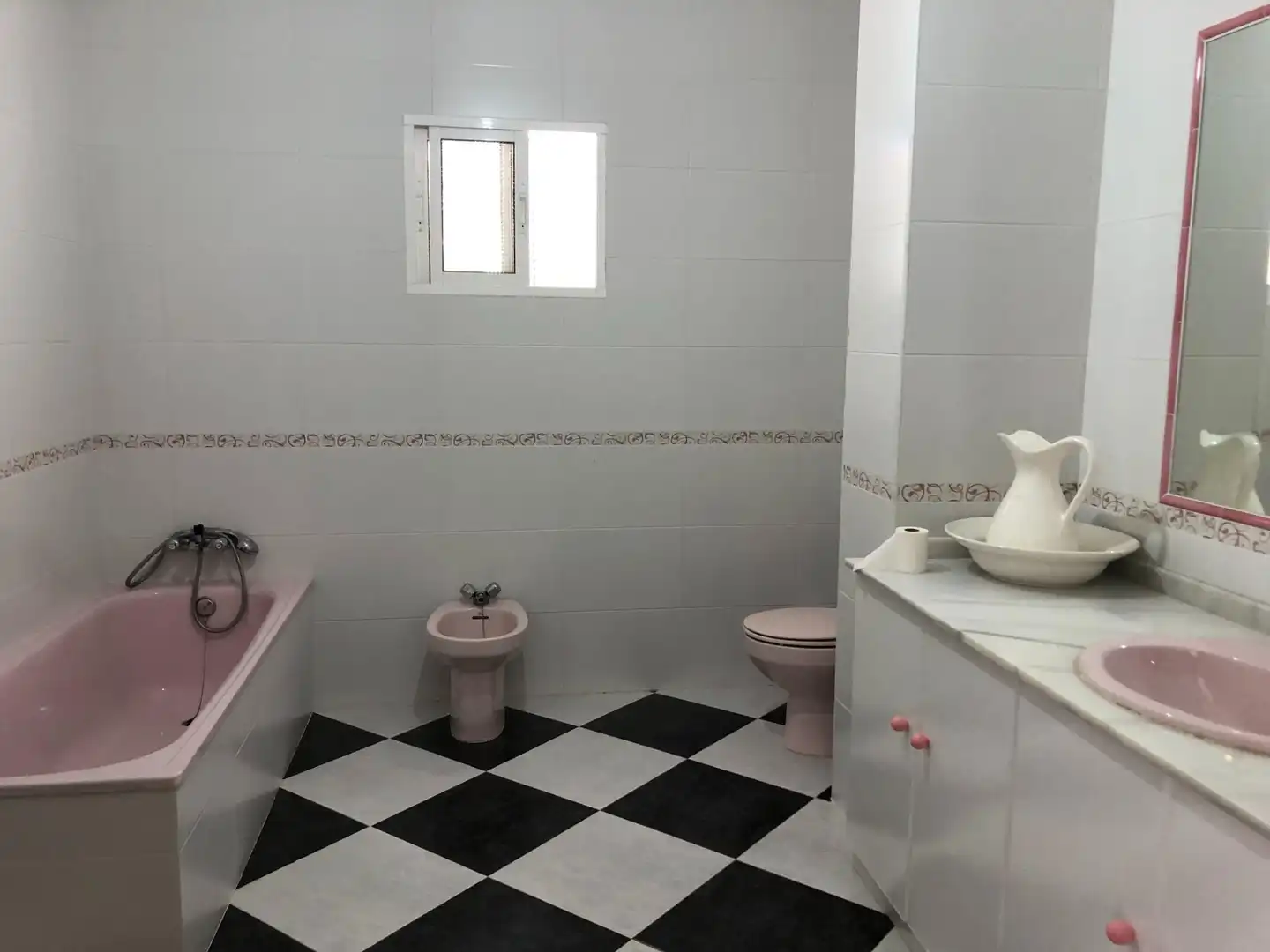 Bathroom of Houses for sale in Álora  with Terrace and Balcony