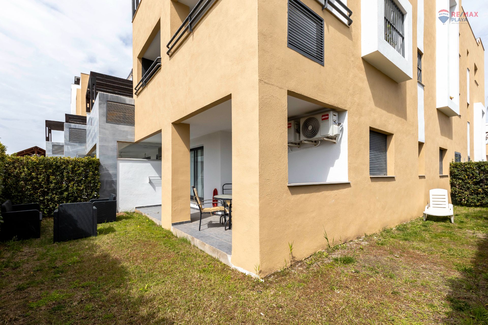 Vista exterior de Planta baixa en venda en Vera amb Aire condicionat, Moblat i Piscina comunitària