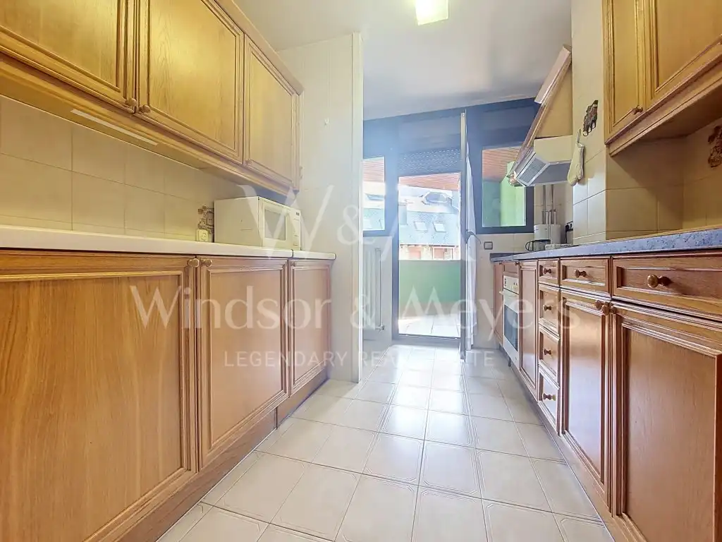 Küche von Maisonette zum Verkauf in La Massana mit Heizung, Ofen und Mikrowelle