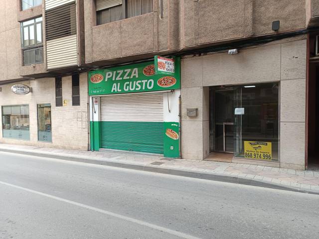 Local comercial en Alquiler en Centro