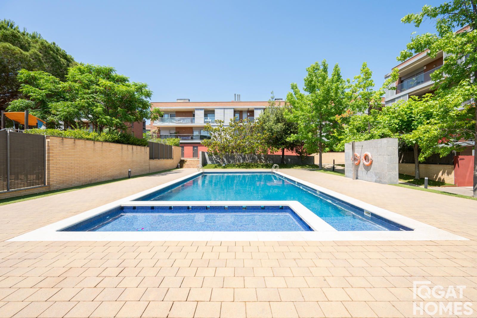 Swimming pool of Flat for sale in Sant Cugat del Vallès  with Air Conditioner, Heating and Terrace
