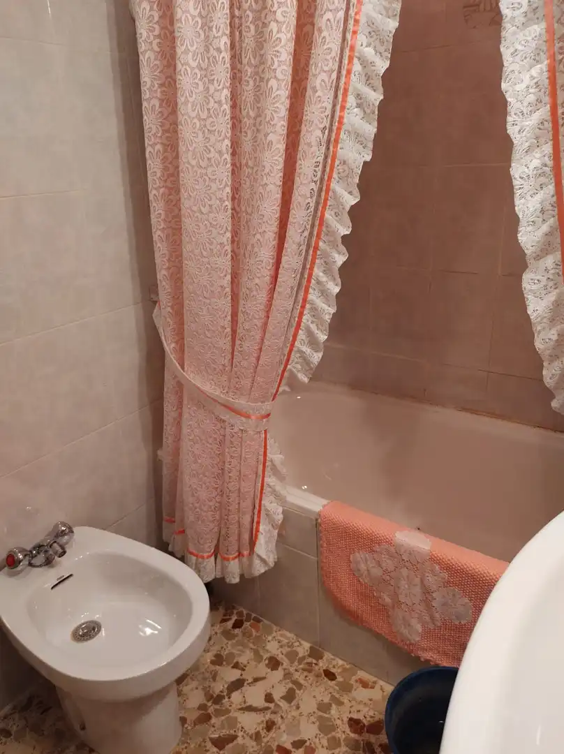 Bathroom of Houses for sale in Piedrabuena  with Heating, Furnished and Oven