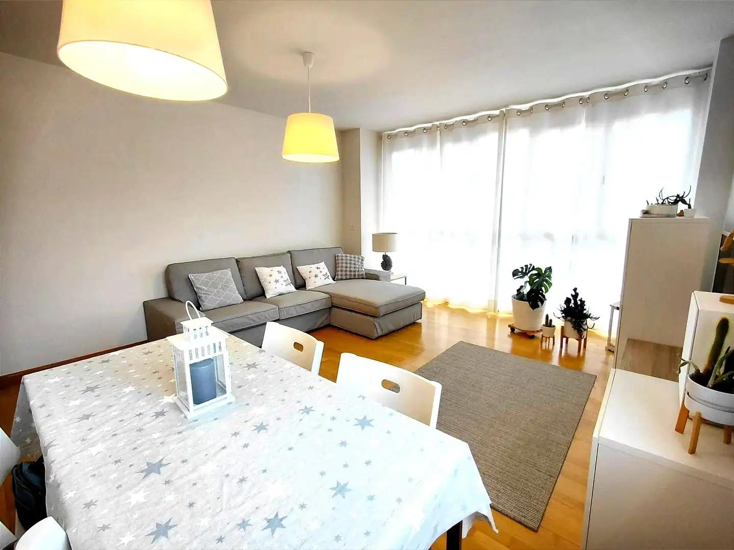 Sala de estar de Piso en venta en Castañeda con Trastero y Amueblado